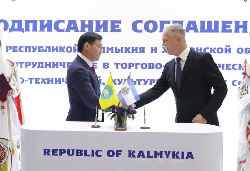 Știați? Kalmucii vor să iasă din Federația Rusă