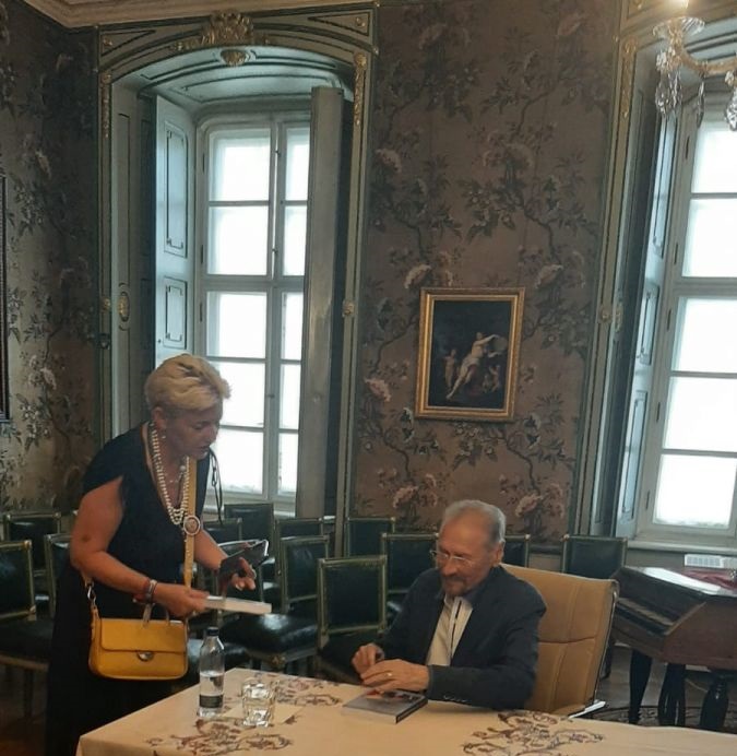 Ce şanse ar avea un profesor să mai ajungă preşedinte al României