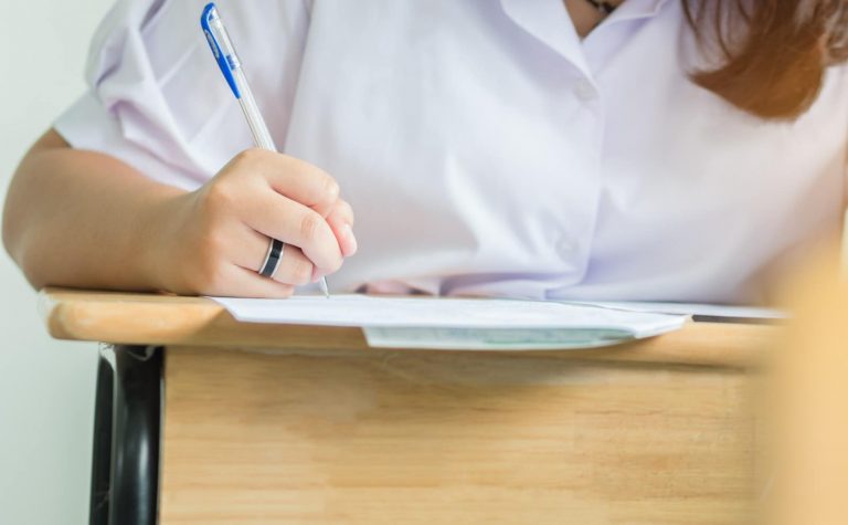 Anchetă penală pentru divulgarea subiectelor la Bac