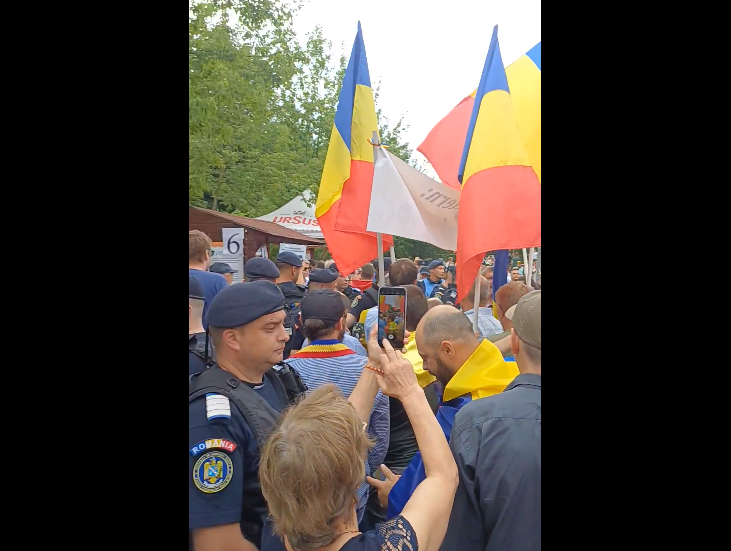Celor care ne fac naționaliști și legionari le transmitem că americanii când își cântă imnul…