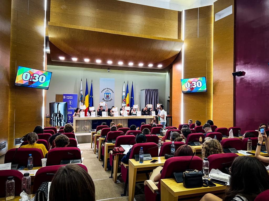Bani de la primărie pentru liceul VIP-urilor