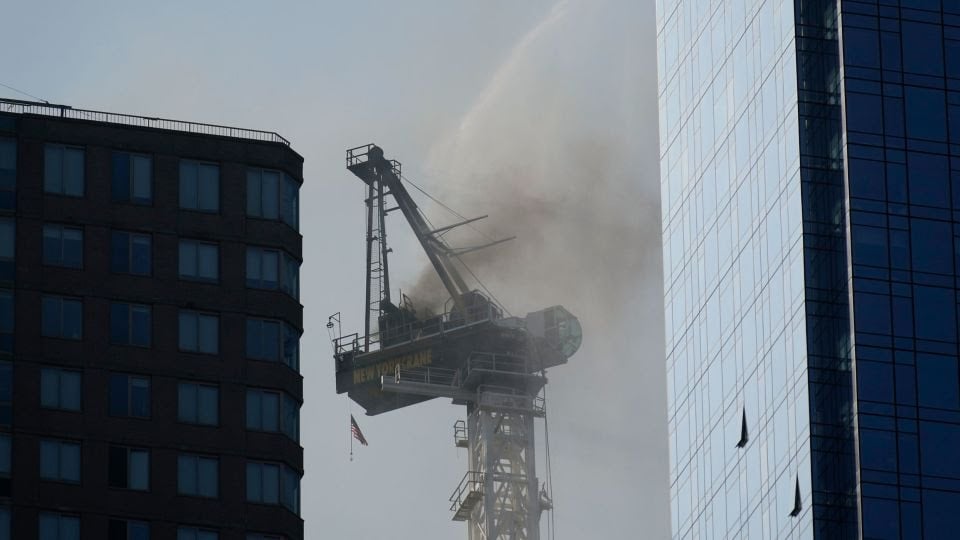 Macara prăbuşită în Manhattan: Şase răniți
