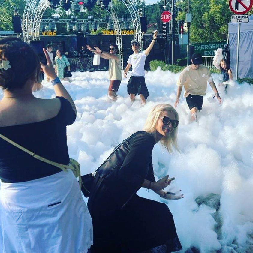 „Măi, doamna ministru”: „S-ar putea ca 2024 să vă pice greu la lingurică”