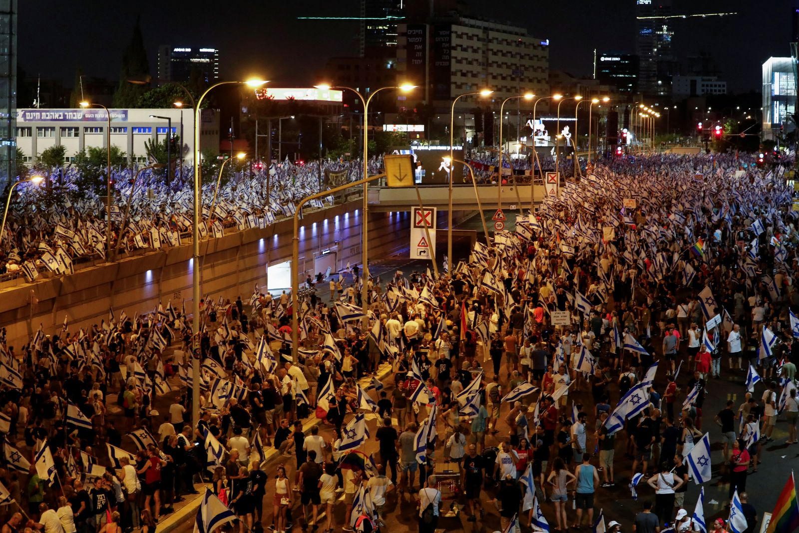 „Israelul este rupt”: Mii de protestatari, din nou în stradă