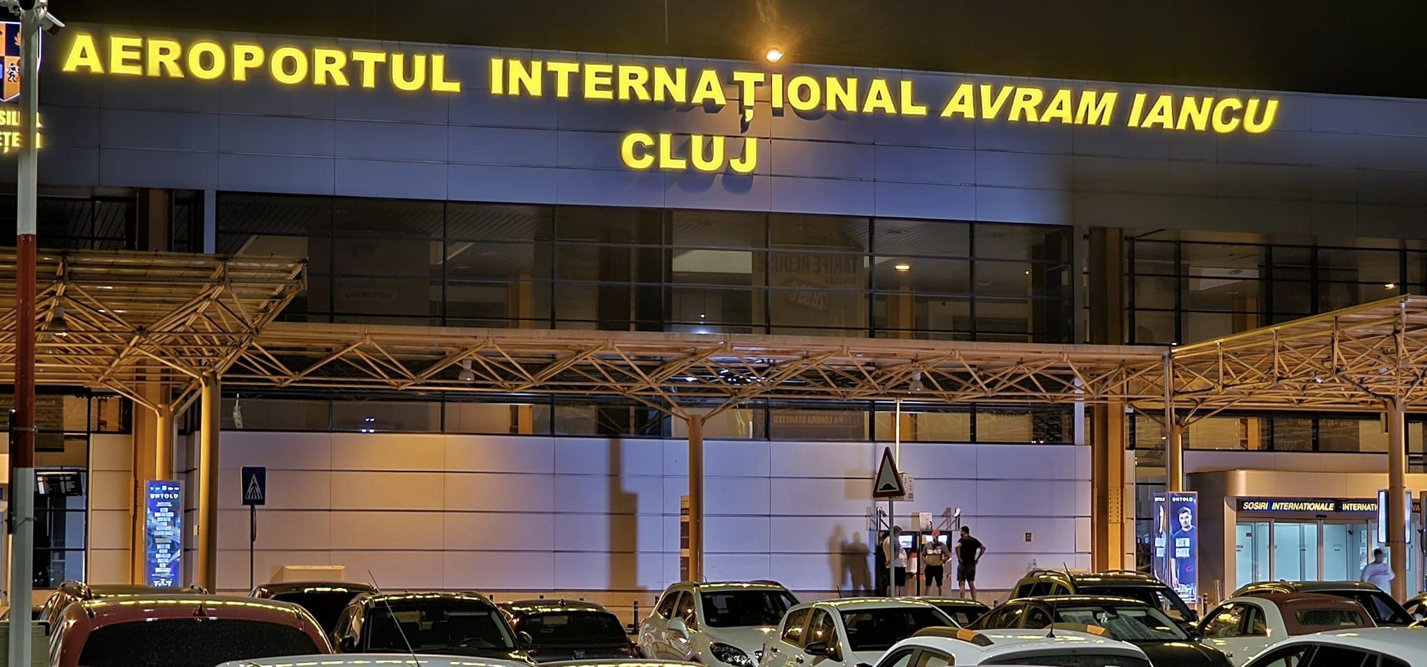 Un avion n-a decolat de la Cluj din cauza pasagerilor prea grei!!