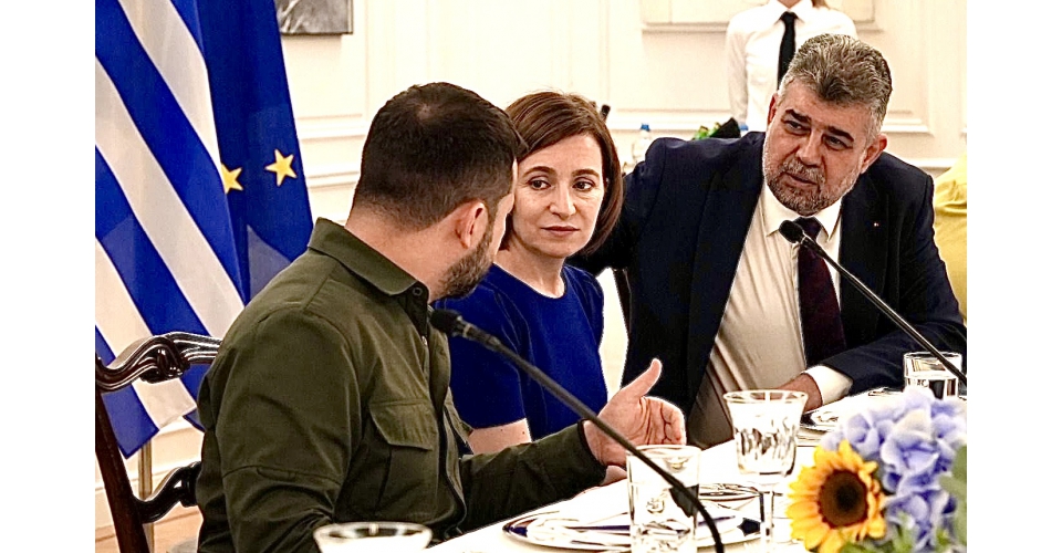 Ciolacu, în Financial Times: ”A trebuit să reorganizăm bugetul pentru a ajuta navele ucrainene”