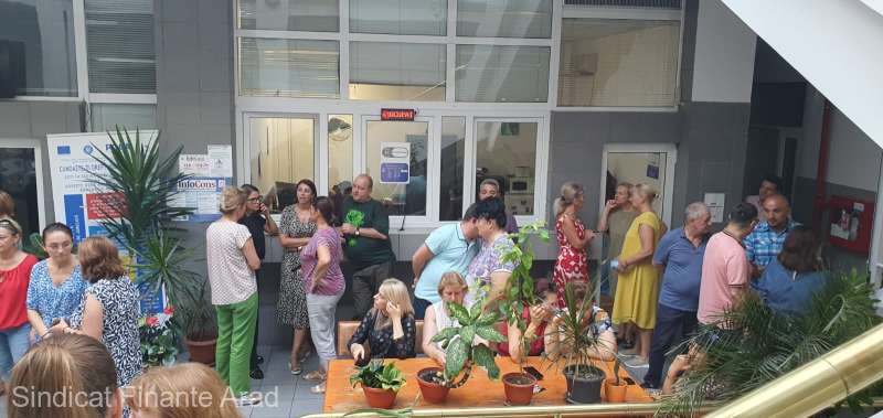 Mâine, se votează greva la Finanțe