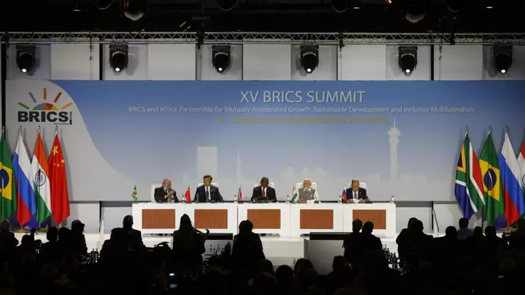 Adrian Severin – BRICS: Primele cărămizi ale noii ordini mondiale?