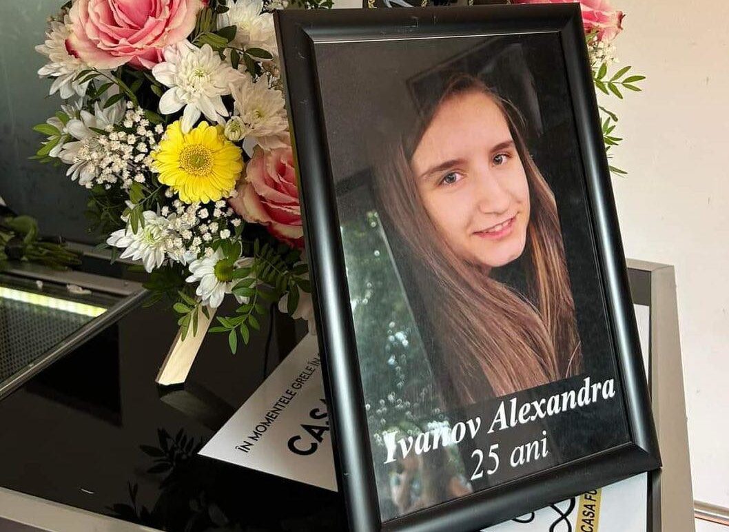 Rudele tinerei moarte în maternitate, la poliție