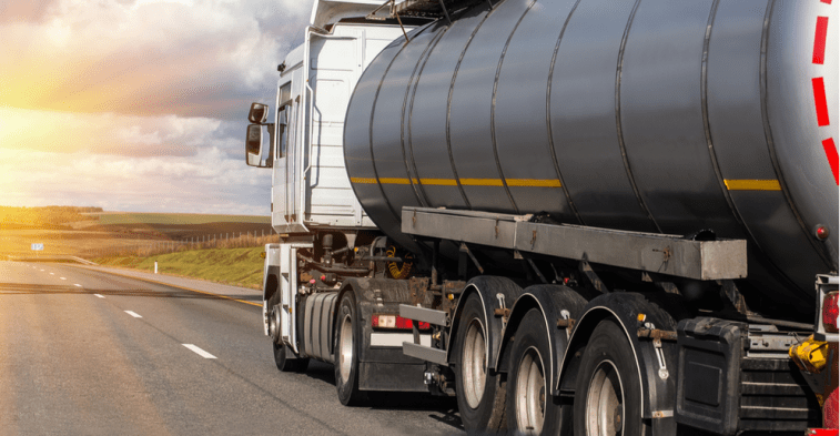 Sub zodia dezastrelor: Tot o cisternă cu GPL