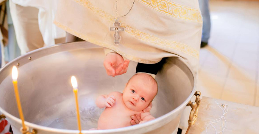 Patriarhia face lumină – Mă duc să botez copilul cu adeverință??