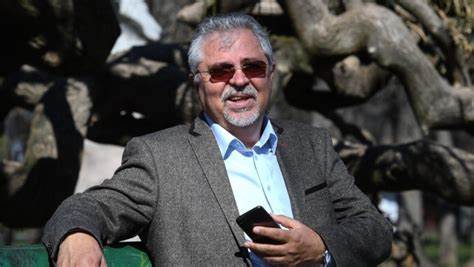 Baronul de Olt se dezice de „voievodul” de la Caracal