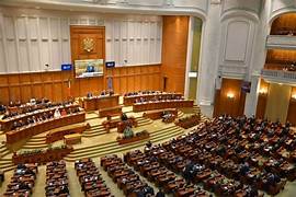 Premierul, în Camera Deputaților. A început a doua sesiune parlamentară