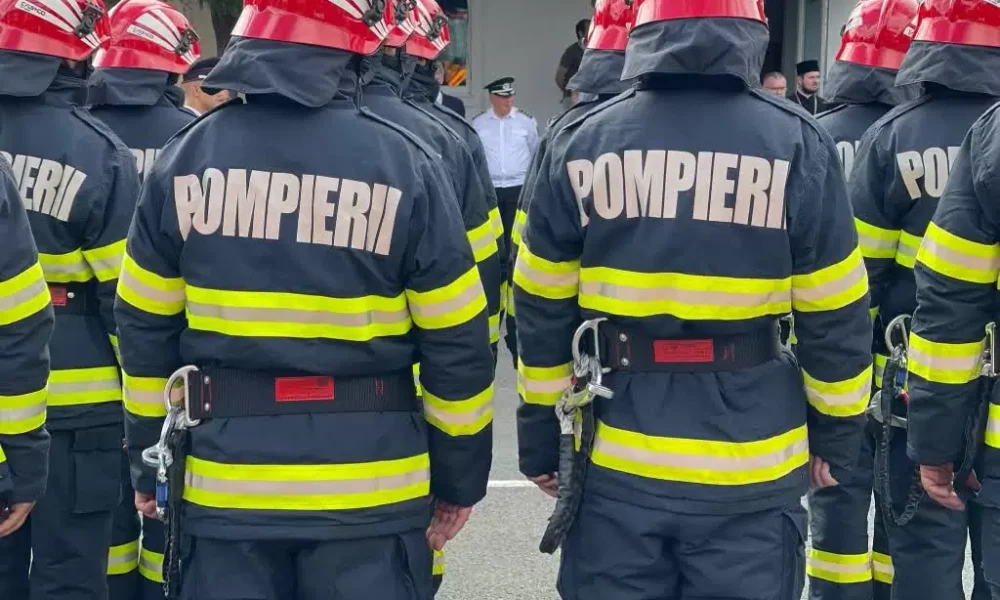 Flăcări la o hală cu 50 de tone de azotat de amoniu