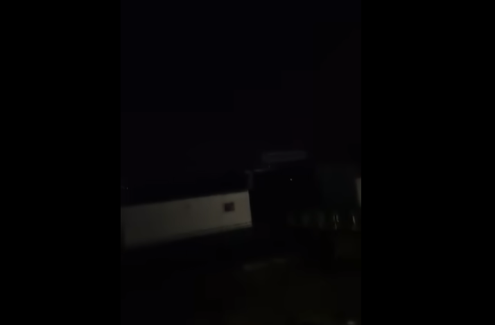 (VIDEO) „Acuma trebuie să bubuie!”. Atacuri din Ucraina filmate în direct de pe malul românesc