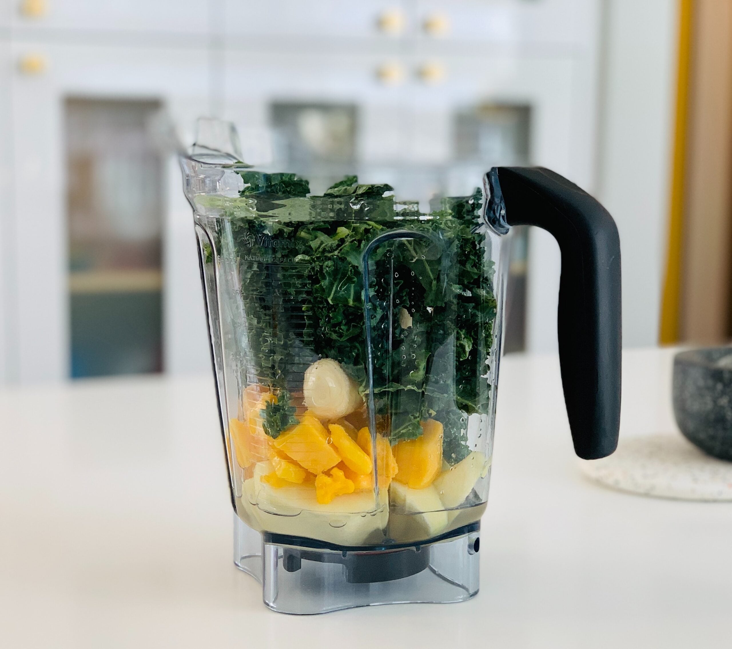 Electrocasnicele esențiale în bucătărie: Din blender la cântarul de bucătărie