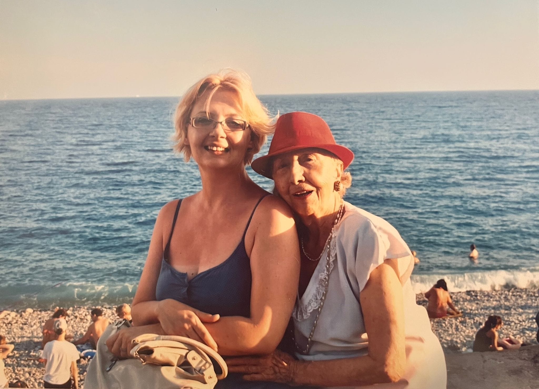 Emilia Popescu e în lacrimi