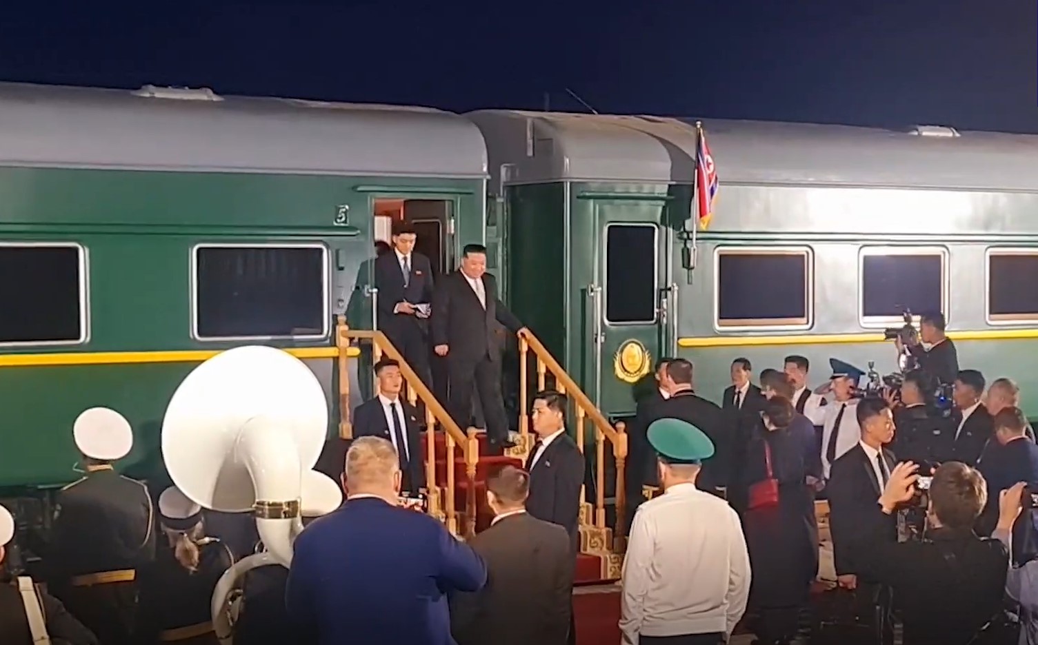 Kim Jong-un a ajuns în Rusia