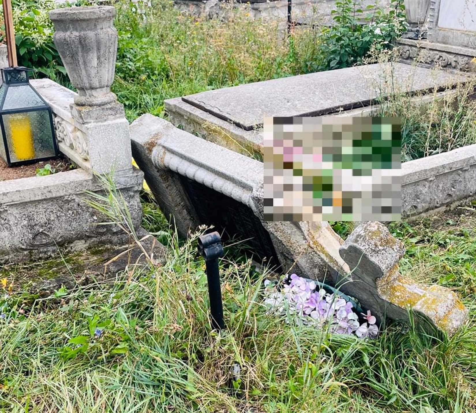 Hoție dusă la extrem. A furat un sicriu din criptă