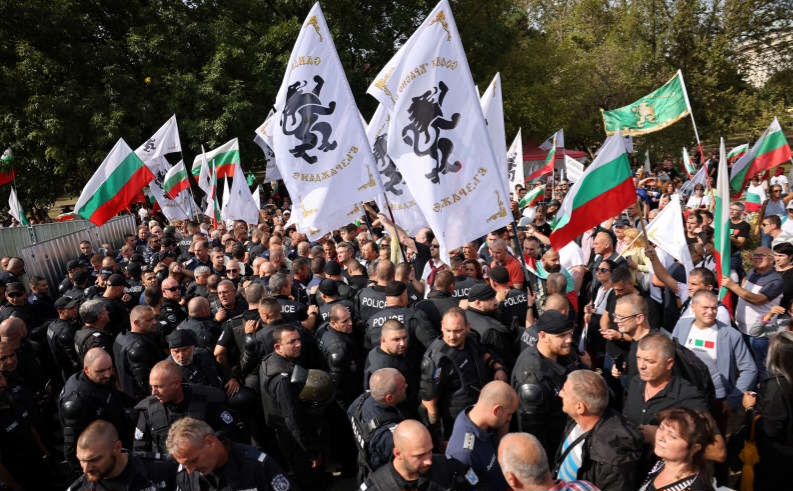 Proteste la Sofia împotriva bazelor NATO