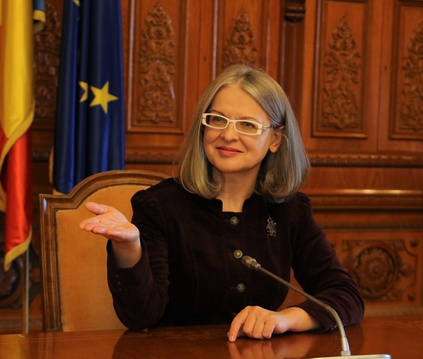 Fosta soție: Credem că președintelui nostru i s-a înscenat cazul