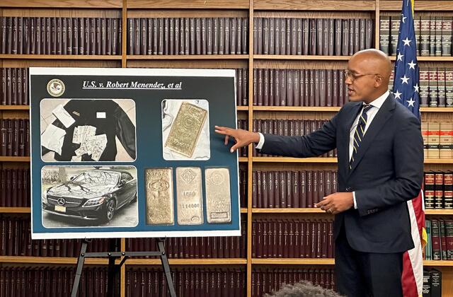 ”Washingtonul plutește pe o mare a corupției”