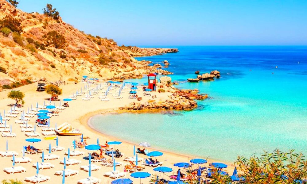 How to avoid fraud and hidden fees on vacation