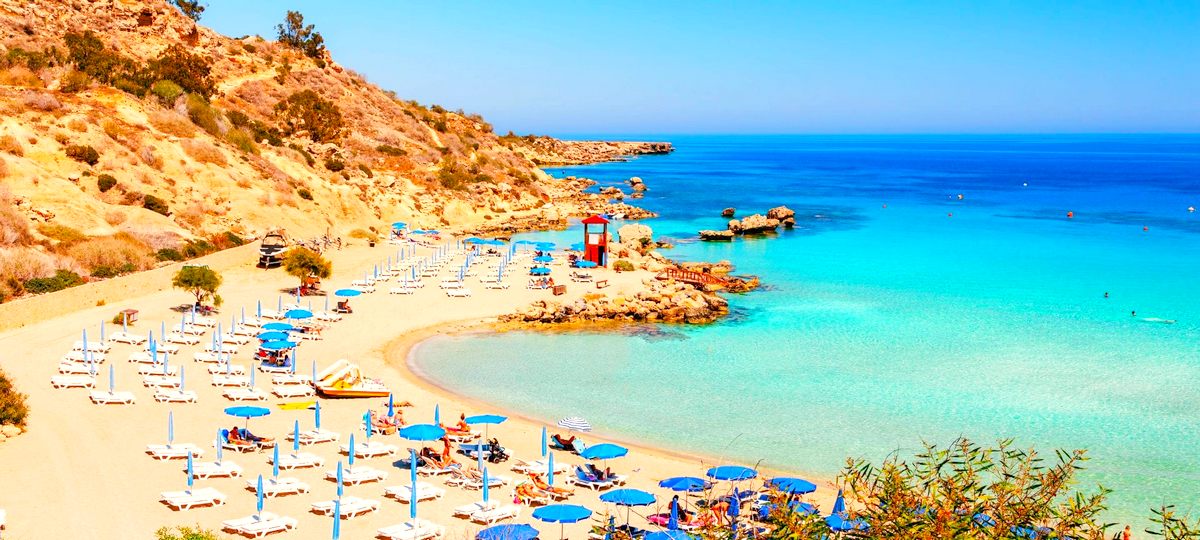 Cum să eviți fraudele și taxele ascunse în vacanță