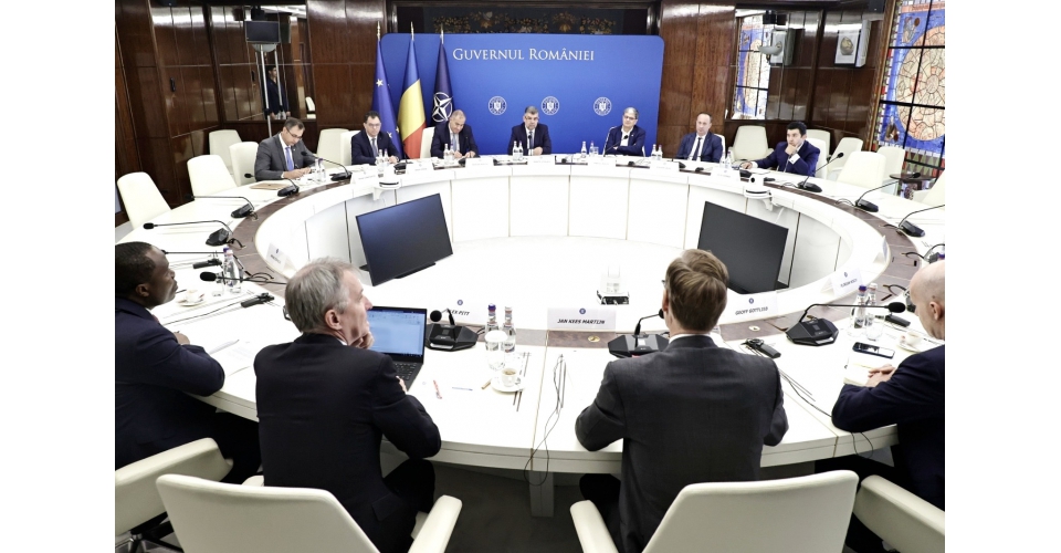 FMI laudă, parțial, reforma lui Ciolacu, dar a luat în vizor privilegiile din sistemul public