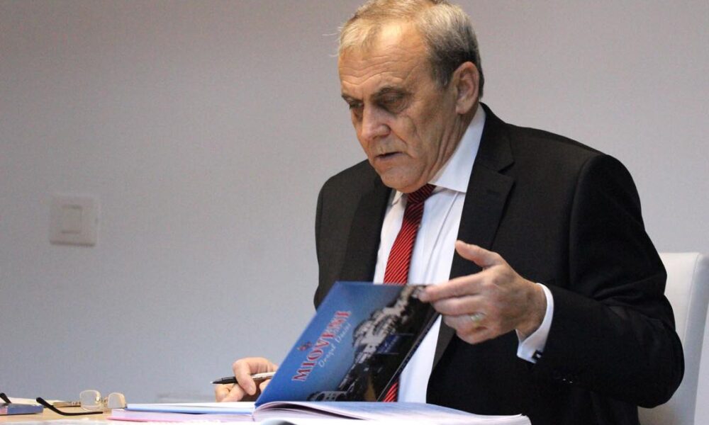 Susținere pentru primarul din Mioveni. ”Credem în nevinovăţia dumnealui…”