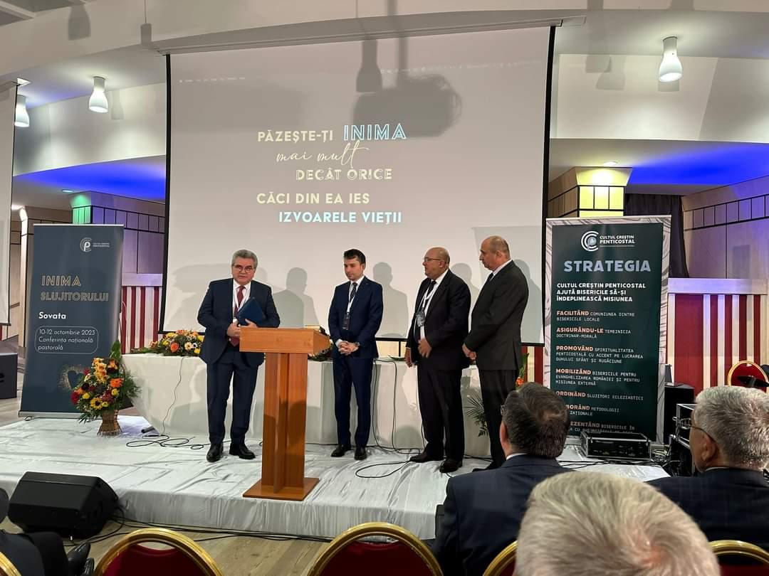 Sfinții ierarhi ai Cultului Penticostal au luat „lumină” de la Ministrul Cultelor!