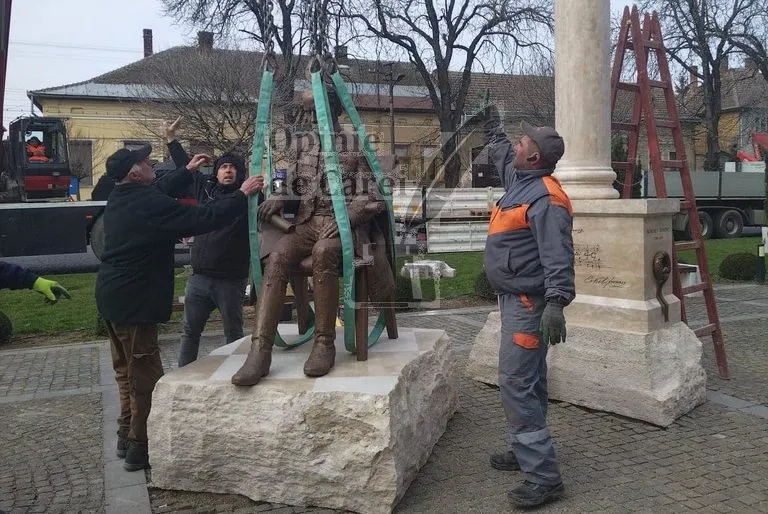 Judecătoria Carei mușamalizează procesul cu statuia autorului imnului Ungariei