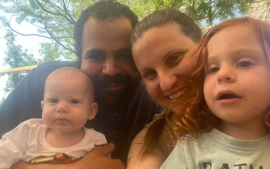 Cel mai tânăr ostatic: Captiv în mâinile Hamas la doar 9 luni