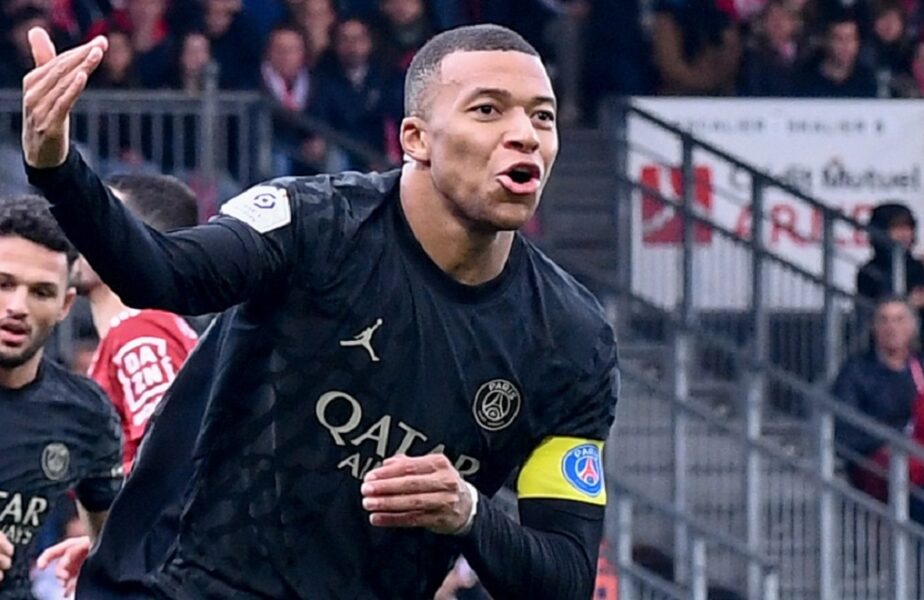 Mbappé revine pe teren