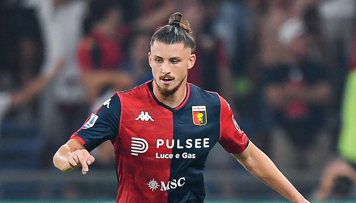 Radu Drăgușin, dorit de cel mai bogat club din lume!