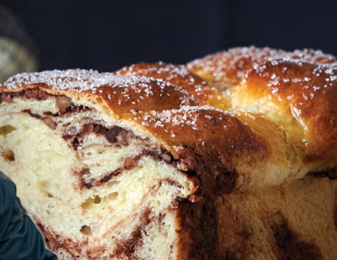 Guvernul ”dă ieftin”. Au scăzut preţurile şi la cozonac!