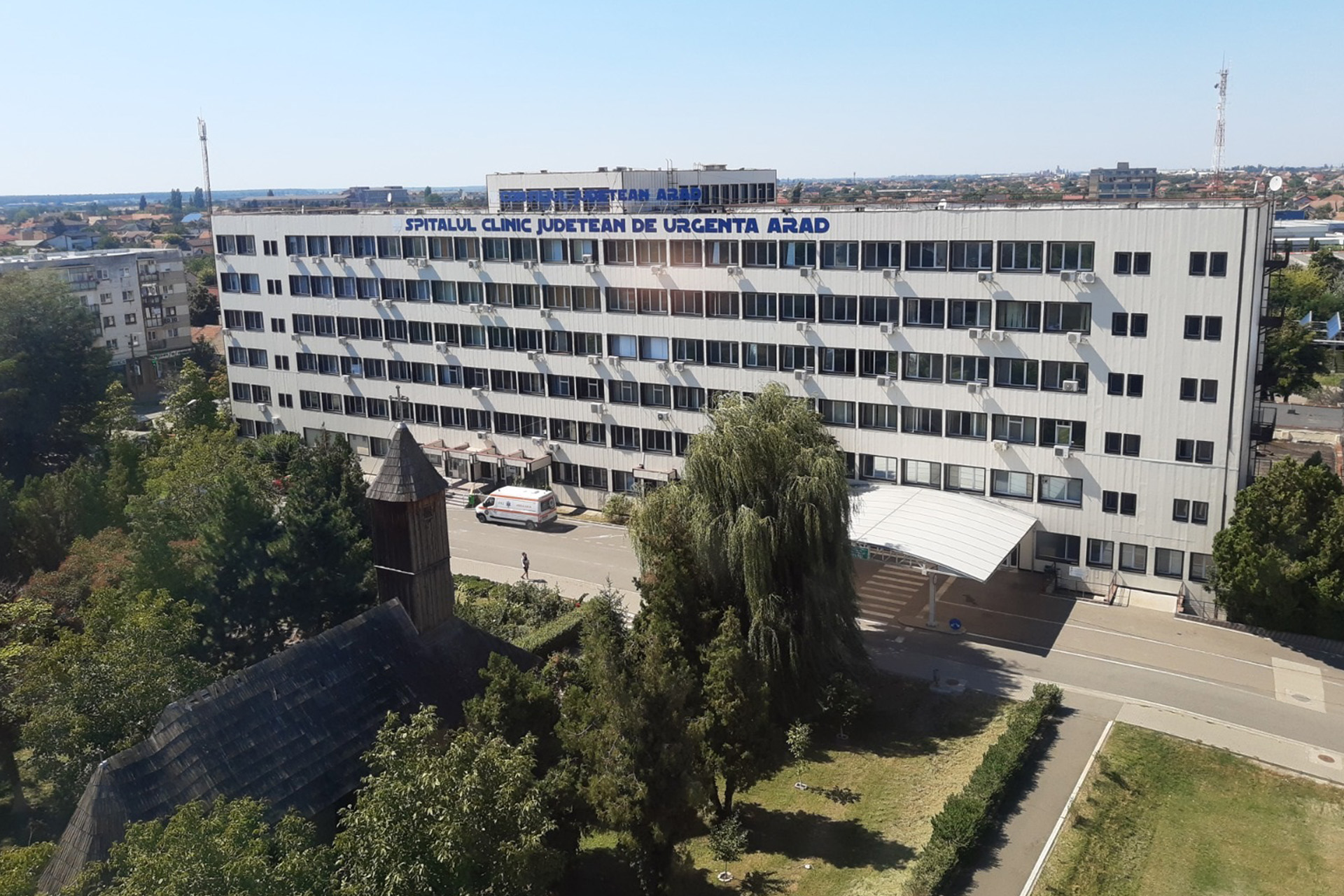 Arădenii riscă să rămână fără servicii medicale