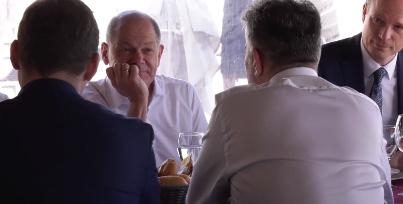 Ciolacu, mesaj în engleză după un prânz cu Olaf Scholz (VIDEO)