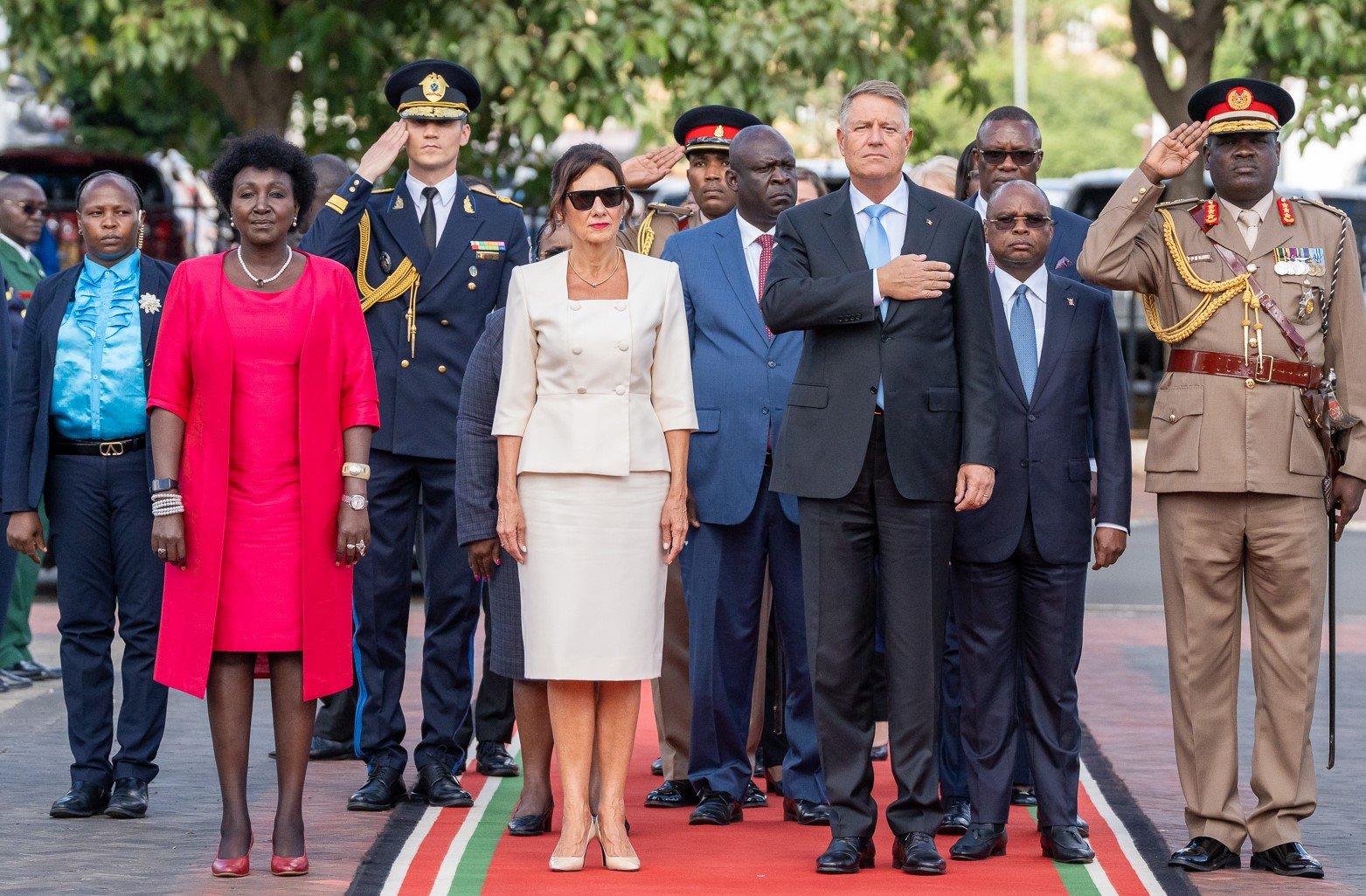 Mandatul de președinte-bonus sau misiune?