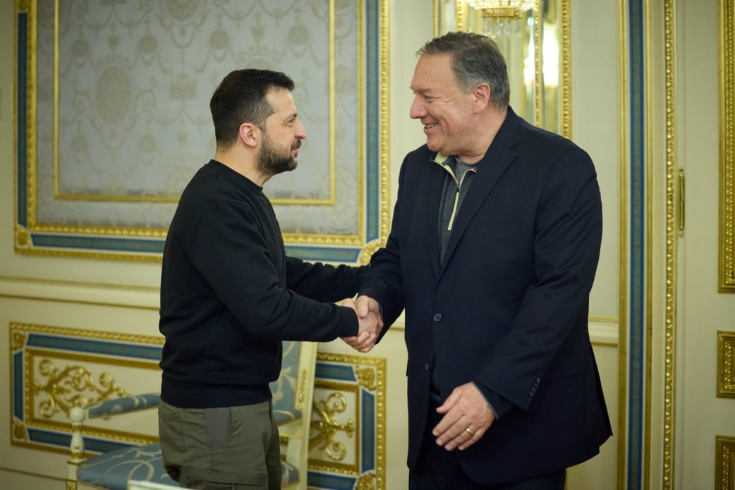 Un fost șef CIA face bani în Ucraina