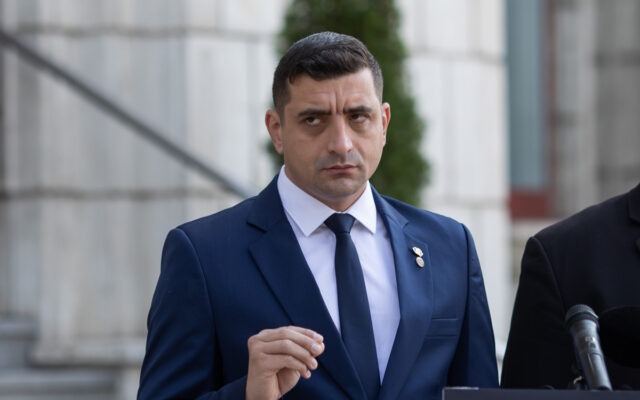 Simion, și el nemulțumit. „Faraoane, am venit aici la tine, în Sibiu, unde ești!?”