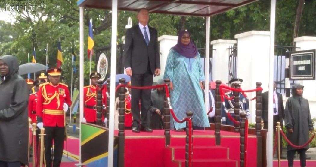 Cațavencii: Ce căuta neamțul în Tanzania? 