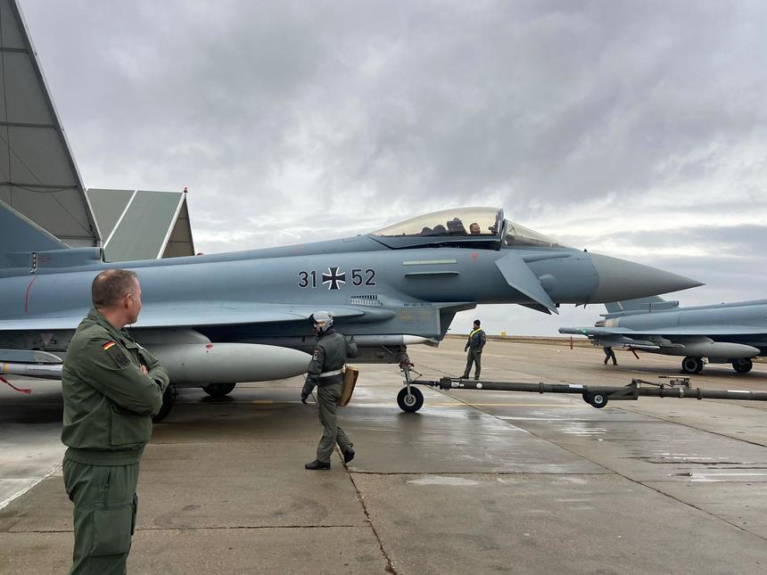 Au sosit avioanele de luptă germane în România