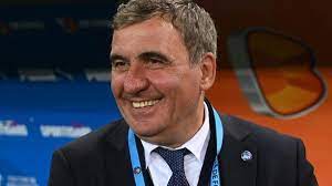 Hagi a dezvăluit ce salariu are la Farul