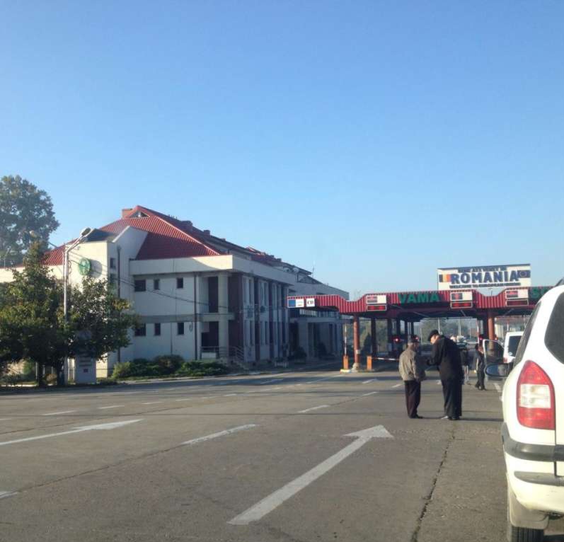 Circuitul şpăgii la vamă: Banii se împărțeau în toaletă