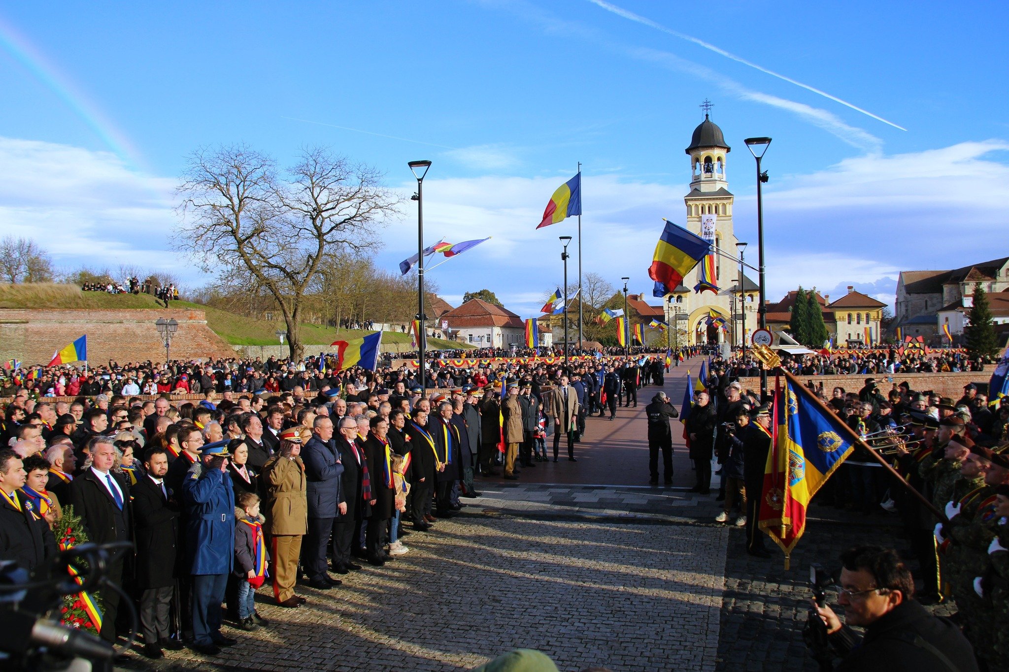 Politicienii, prezenţi în număr mare la Alba Iulia