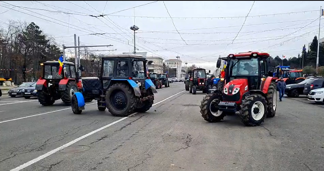 Agricultorii moldoveni, executați silit