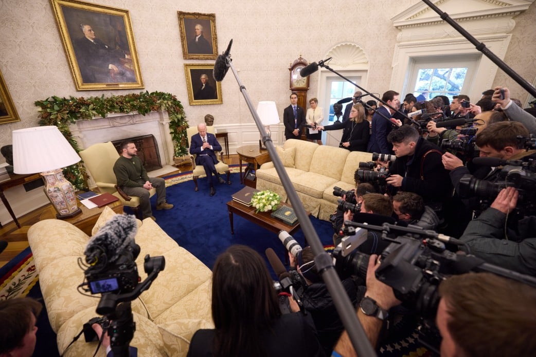 Vizită crucială a lui Zelenski la Washington