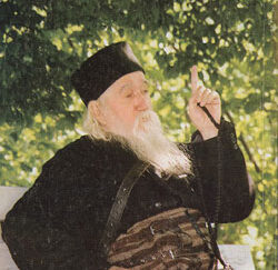 (VIDEO)”Puterea împăratului stă întru multa oștire”