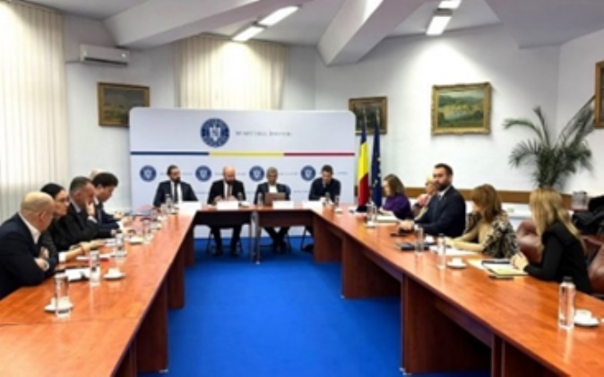 Clienții sfătuiți de bănci să apeleze la conciliere